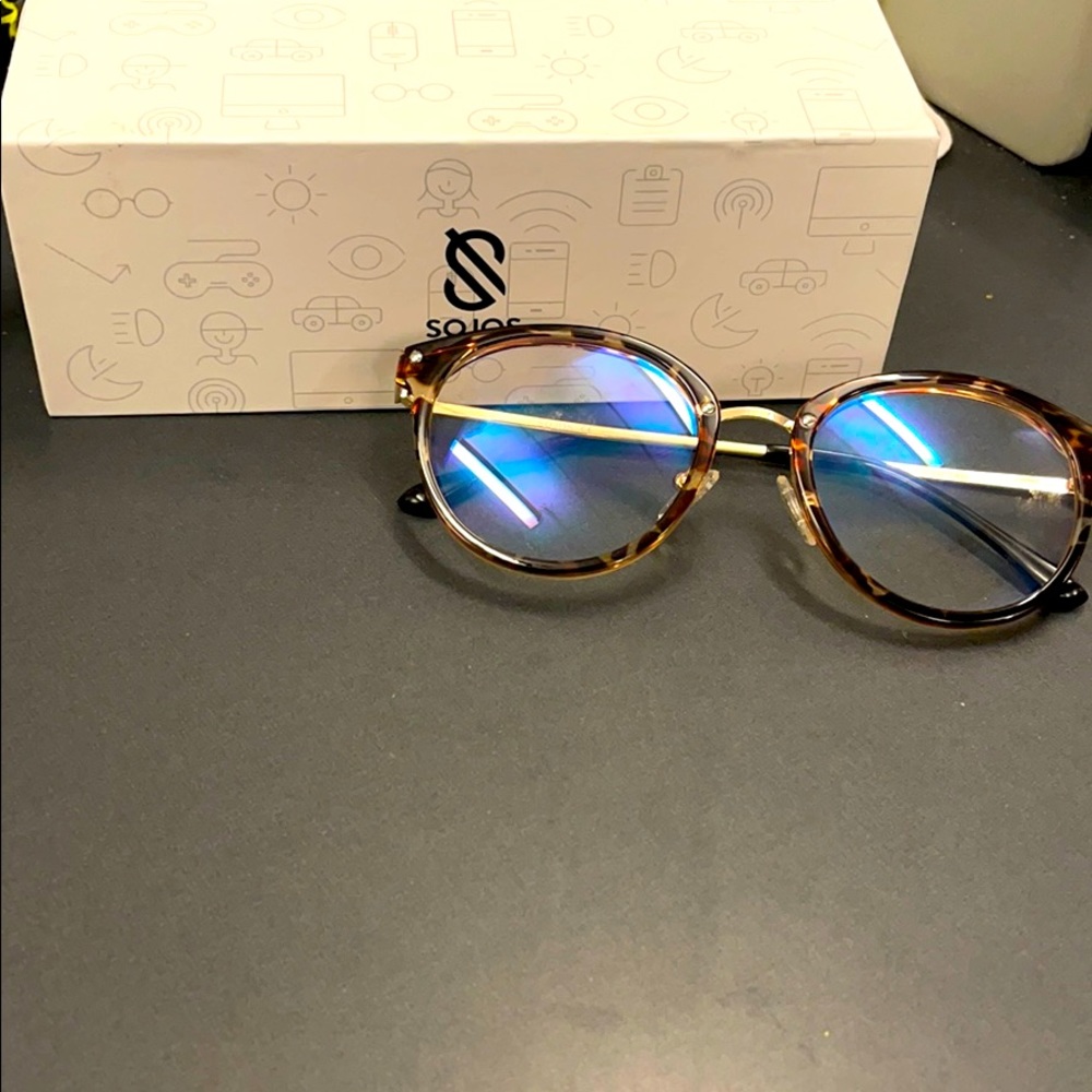 Blue light glasses